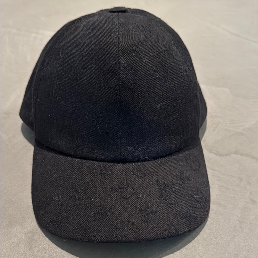 Louis Vuitton Black Cap